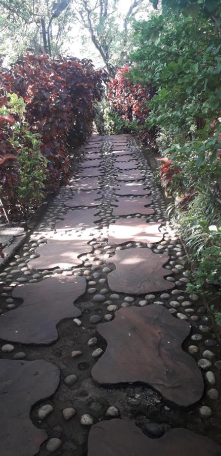 Strawberry Country Villa Mahabaleshwar Exterior photo